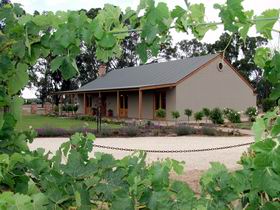VineCrest Fine Barossa Wine - Accommodation Bookings 0