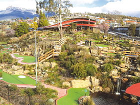 Putters Adventure Golf - Accommodation Bookings 0