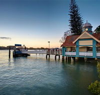 Oxford Street Bulimba - Accommodation Bookings