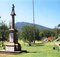 Maroon State School War Memorial - Accommodation Bookings