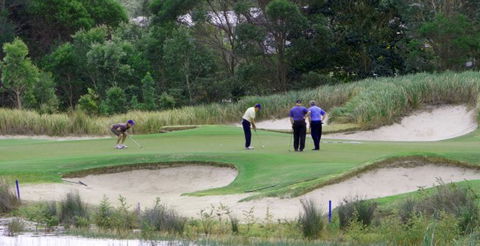 Pelican Waters Golf Club - Accommodation Bookings 8