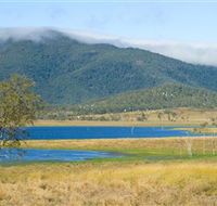 Lake Elphinstone - Accommodation Bookings