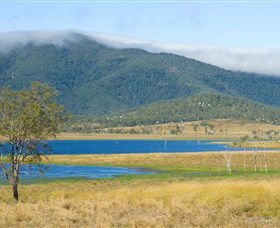 Lake Elphinstone - Accommodation Bookings 0