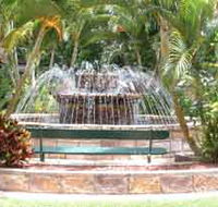 Bauer and Wiles Memorial Fountain - Accommodation Bookings