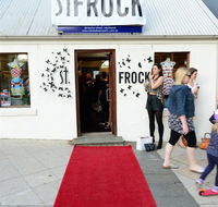 St Frock - Accommodation Bookings