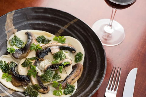 Saint Regis Winery, Food & Wine Bar - Accommodation Bookings 2