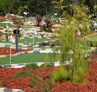 18 Hole Mini Golf - Club Husky - Accommodation Bookings