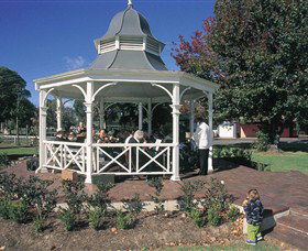 Muir House Art Gallery - Accommodation Bookings 0