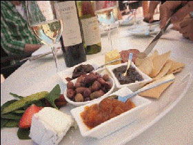 Johnston Oakbank Cellar Door - Accommodation Bookings 3