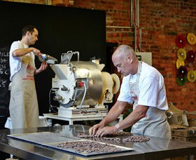 Bright Chocolate - Accommodation Bookings 2
