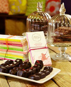 Bright Chocolate - Accommodation Bookings 4