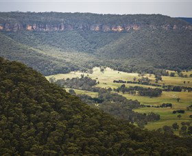 Hassans Walls Lookout - Accommodation Bookings 1