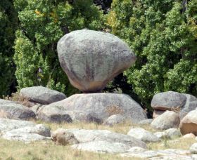 Stonehenge NSW Accommodation Bookings