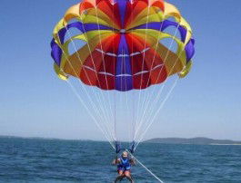 Port Stephens Parasailing - Accommodation Bookings 2