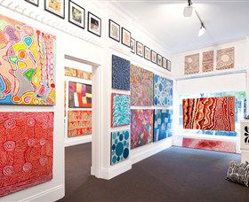 The Artery Aboriginal Art - Accommodation Bookings 4