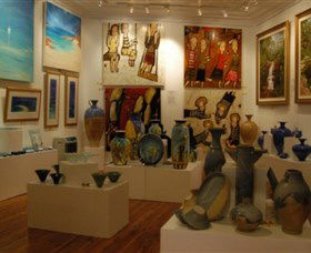 Articles Fine Art Gallery - Accommodation Bookings 1
