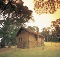 Heysen - The Cedars - Accommodation Bookings