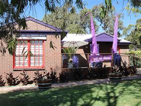McLaren Vale III Associates - Accommodation Bookings 2