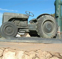 Ferguson Tractor Monument - Accommodation Bookings