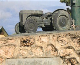 Ferguson Tractor Monument - Accommodation Bookings 3