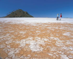 Inside Australia - Antony Gormley Sculptures - Accommodation Bookings 2