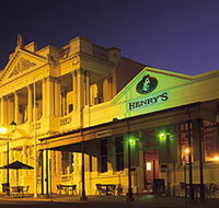 The World Theatre - Accommodation Bookings