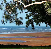 Beachfront Hotel - Accommodation Bookings