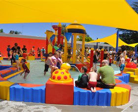 Holland Park Swimming Pool - Accommodation Bookings 0