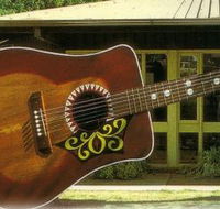 Big Guitar - Accommodation Bookings