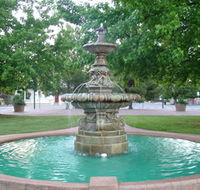 Royal Doulton Hankinson Memorial Fountain - Accommodation Bookings