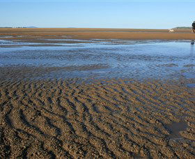 Far Beach - Accommodation Bookings 1