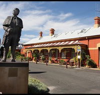 Forbes Railway Arts and Visitor Information Centre - Accommodation Bookings