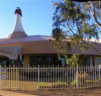 McFeeters Motor Museum and Visitor Information Centre - Accommodation Bookings