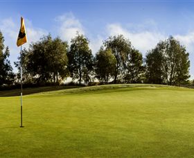 Black Bull Golf Club - Accommodation Bookings 1