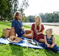 Wagga Beach