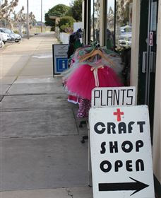 Culcairn Red Cross Craft Shop - Accommodation Bookings 3