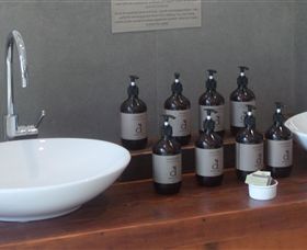 Dindi Naturals - Accommodation Bookings 2