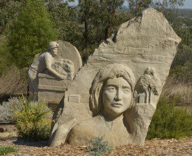 Heritage Sculptures At Pensioners Hill Lookout - Accommodation Bookings 0