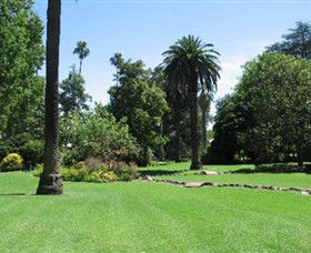 Albury Botanic Gardens - Accommodation Bookings 8