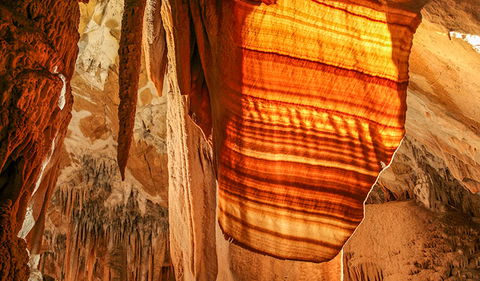 Junction Cave - Accommodation Bookings 2