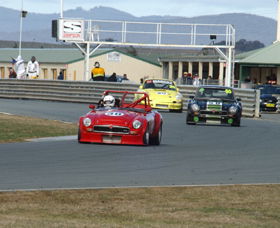 Wakefield Park Motor Racing Circuit - Accommodation Bookings 0