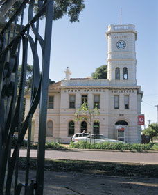 Guildford Post Office - Accommodation Bookings 0
