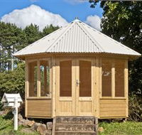 The Village Woodworks - Accommodation Bookings