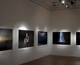 Roslyn Oxley9 Gallery - Accommodation Bookings 2