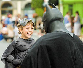 Warner Bros. Movie World - Accommodation Bookings 1