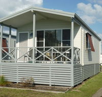 Belmont Pines Lakeside Holiday Park - Accommodation Bookings