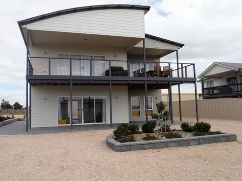 Ocean Swell - Accommodation Bookings 3