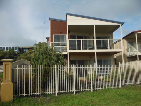Tigh Na Mara - Accommodation Bookings 2