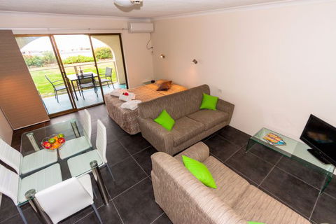 Edgewater Gardens - Accommodation Bookings 0