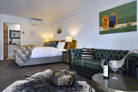 Farmers Arms Hotel & Art Suites Daylesford - Accommodation Bookings 4